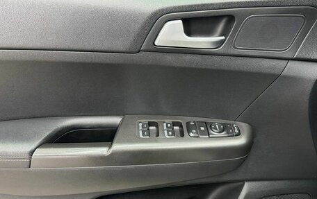 KIA Sportage IV рестайлинг, 2019 год, 2 049 900 рублей, 13 фотография