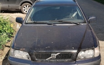 Volvo V40 I, 2003 год, 150 000 рублей, 1 фотография