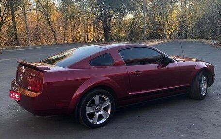 Ford Mustang VI рестайлинг, 2005 год, 3 000 000 рублей, 1 фотография