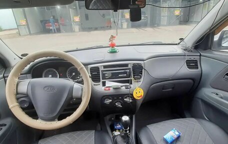 KIA Rio II, 2006 год, 400 000 рублей, 9 фотография