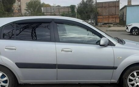 KIA Rio II, 2006 год, 400 000 рублей, 3 фотография