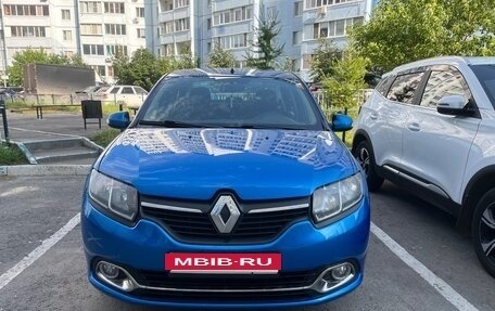 Renault Logan II, 2017 год, 590 000 рублей, 3 фотография