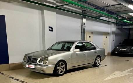Mercedes-Benz E-Класс, 1998 год, 330 000 рублей, 2 фотография