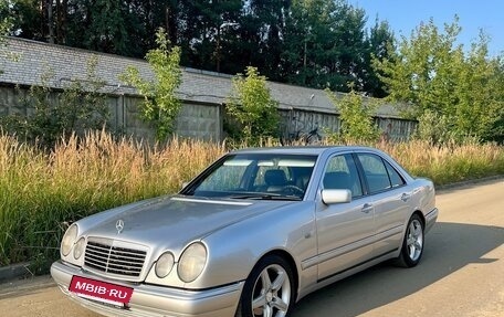 Mercedes-Benz E-Класс, 1998 год, 330 000 рублей, 3 фотография