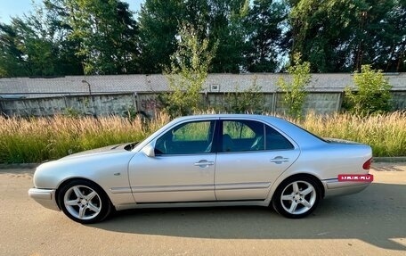 Mercedes-Benz E-Класс, 1998 год, 330 000 рублей, 10 фотография