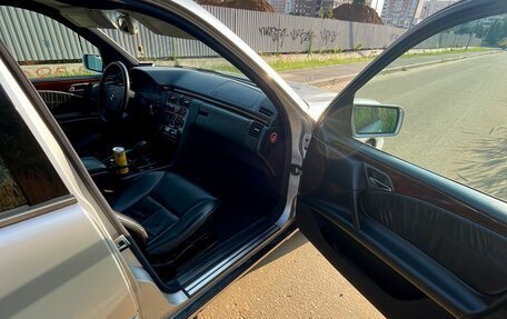 Mercedes-Benz E-Класс, 1998 год, 330 000 рублей, 27 фотография