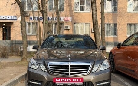 Mercedes-Benz E-Класс, 2012 год, 3 700 000 рублей, 2 фотография