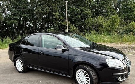 Volkswagen Jetta VI, 2010 год, 749 000 рублей, 4 фотография