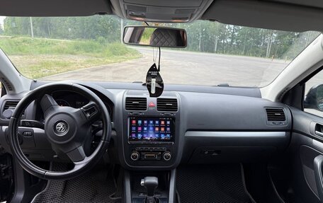 Volkswagen Jetta VI, 2010 год, 749 000 рублей, 6 фотография