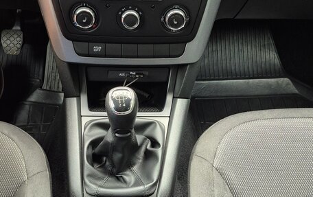 Skoda Yeti I рестайлинг, 2017 год, 1 600 000 рублей, 16 фотография