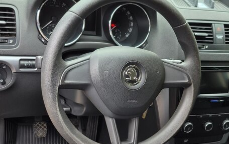 Skoda Yeti I рестайлинг, 2017 год, 1 600 000 рублей, 13 фотография