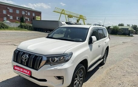 Toyota Land Cruiser Prado 150 рестайлинг 2, 2020 год, 4 950 000 рублей, 2 фотография