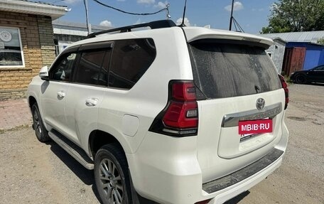 Toyota Land Cruiser Prado 150 рестайлинг 2, 2020 год, 4 950 000 рублей, 4 фотография