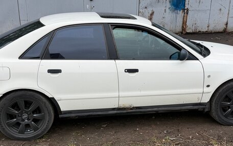 Audi A4, 1995 год, 210 000 рублей, 3 фотография