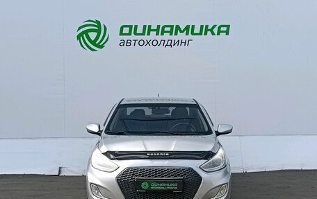Hyundai Solaris II рестайлинг, 2011 год, 555 000 рублей, 2 фотография