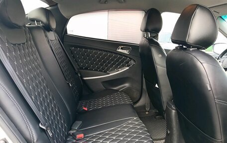 Hyundai Solaris II рестайлинг, 2011 год, 555 000 рублей, 11 фотография