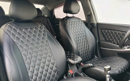 Hyundai Solaris II рестайлинг, 2011 год, 555 000 рублей, 10 фотография
