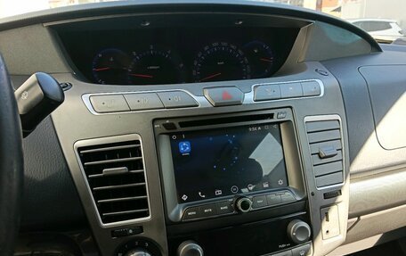 SsangYong Stavic, 2014 год, 1 390 000 рублей, 15 фотография