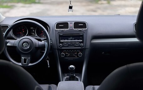 Volkswagen Golf VI, 2012 год, 899 999 рублей, 10 фотография