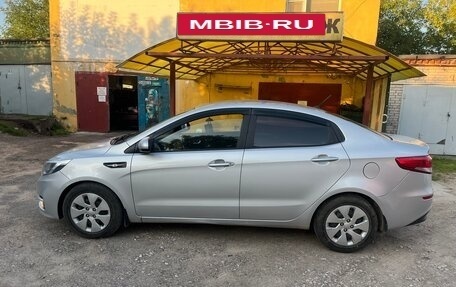KIA Rio III рестайлинг, 2016 год, 950 000 рублей, 2 фотография