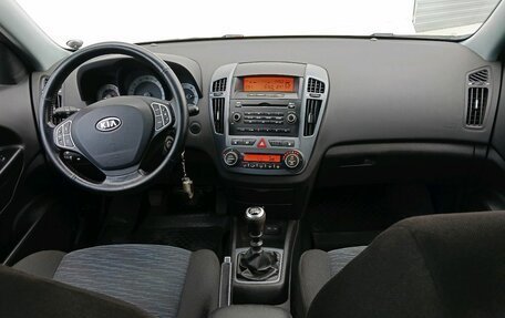 KIA cee'd I рестайлинг, 2008 год, 699 000 рублей, 12 фотография