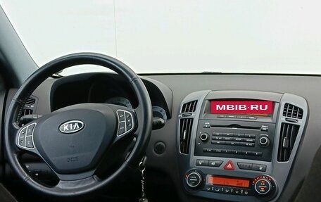 KIA cee'd I рестайлинг, 2008 год, 699 000 рублей, 13 фотография