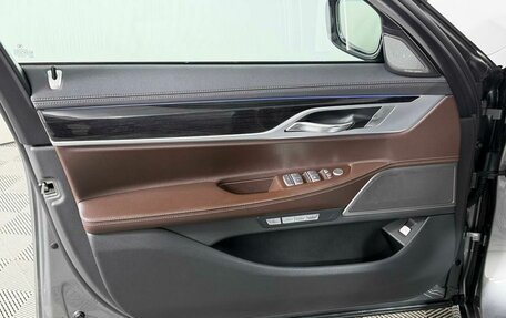 BMW 7 серия, 2018 год, 3 599 000 рублей, 9 фотография