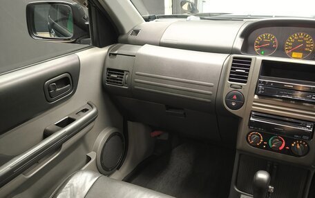 Nissan X-Trail, 2005 год, 900 000 рублей, 14 фотография