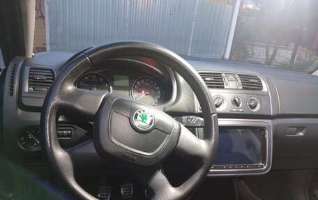 Skoda Fabia II, 2011 год, 670 000 рублей, 6 фотография
