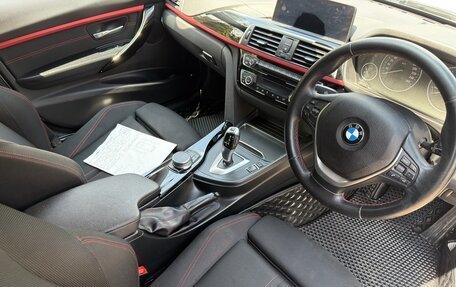 BMW 3 серия, 2017 год, 1 325 000 рублей, 12 фотография