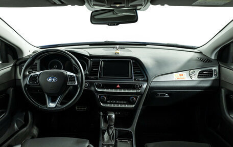Hyundai Sonata VII, 2017 год, 2 150 000 рублей, 14 фотография