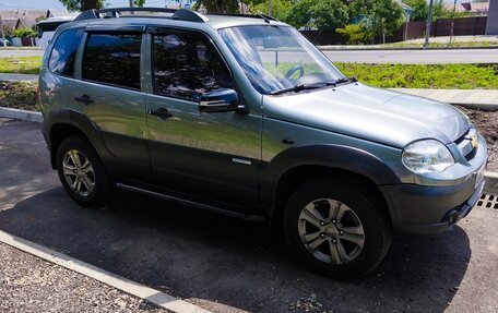 Chevrolet Niva I рестайлинг, 2010 год, 660 000 рублей, 3 фотография