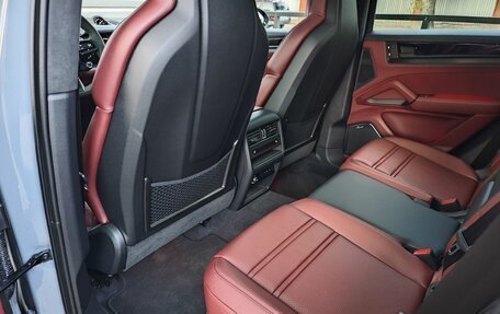 Porsche Cayenne III, 2024 год, 19 990 000 рублей, 17 фотография