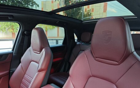 Porsche Cayenne III, 2024 год, 19 990 000 рублей, 13 фотография