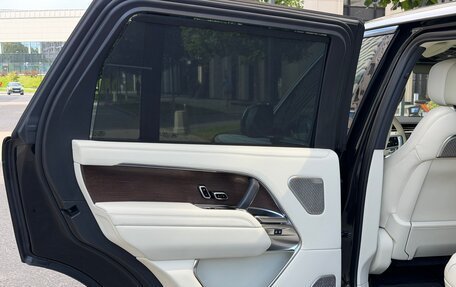 Land Rover Range Rover IV рестайлинг, 2022 год, 18 500 000 рублей, 16 фотография