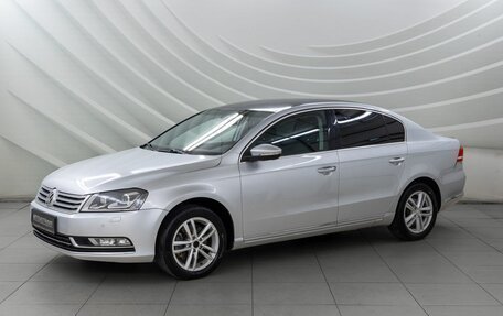 Volkswagen Passat B7, 2011 год, 828 000 рублей, 3 фотография