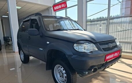Chevrolet Niva I рестайлинг, 2011 год, 329 000 рублей, 2 фотография