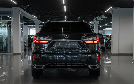 Lexus RX IV рестайлинг, 2019 год, 4 300 000 рублей, 6 фотография