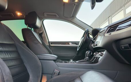 Volkswagen Touareg III, 2010 год, 1 670 000 рублей, 7 фотография