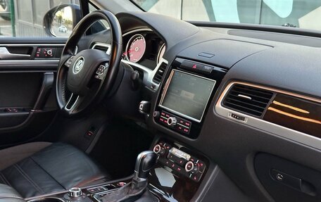 Volkswagen Touareg III, 2010 год, 1 670 000 рублей, 13 фотография