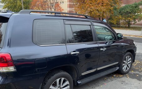 Toyota Land Cruiser 200, 2017 год, 7 400 000 рублей, 2 фотография