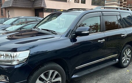 Toyota Land Cruiser 200, 2017 год, 7 400 000 рублей, 5 фотография