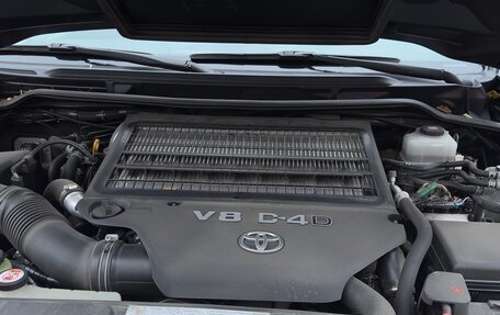 Toyota Land Cruiser 200, 2017 год, 7 400 000 рублей, 6 фотография