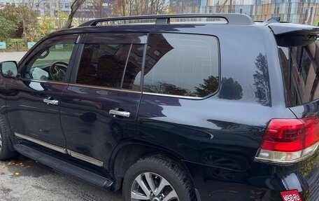 Toyota Land Cruiser 200, 2017 год, 7 400 000 рублей, 3 фотография