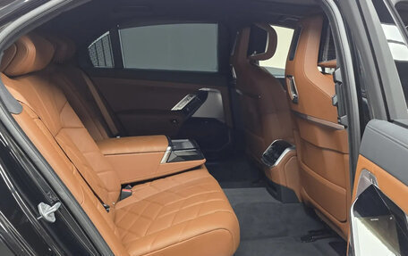 BMW 7 серия, 2025 год, 13 500 000 рублей, 15 фотография