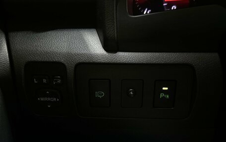 Toyota Camry, 2011 год, 940 000 рублей, 9 фотография