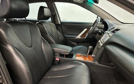 Toyota Camry, 2011 год, 940 000 рублей, 13 фотография