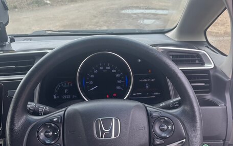 Honda Fit III, 2019 год, 1 200 000 рублей, 10 фотография