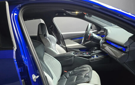 BMW M5, 2025 год, 21 000 000 рублей, 17 фотография