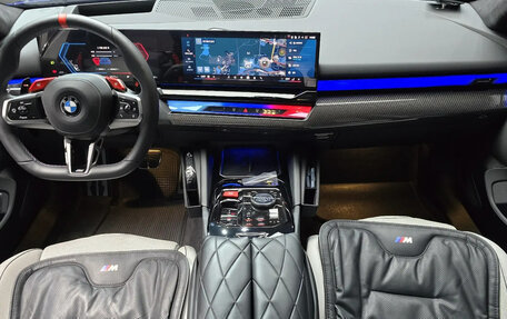 BMW M5, 2025 год, 21 000 000 рублей, 10 фотография